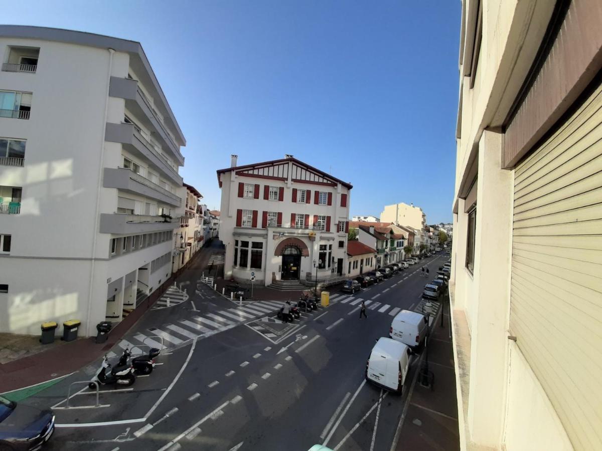 Appartement Confortable En Plein Centre De Saint-Jean-De-Luz, A Deux Pas De La Plage Et Des Commerces - Fr-1-239-586 Екстериор снимка